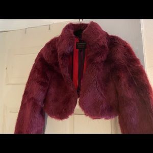 Adorable faux fur cropped jacket